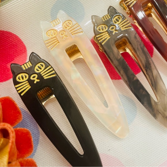 Kitty Cat Hair Clips - Picture 3 of 7